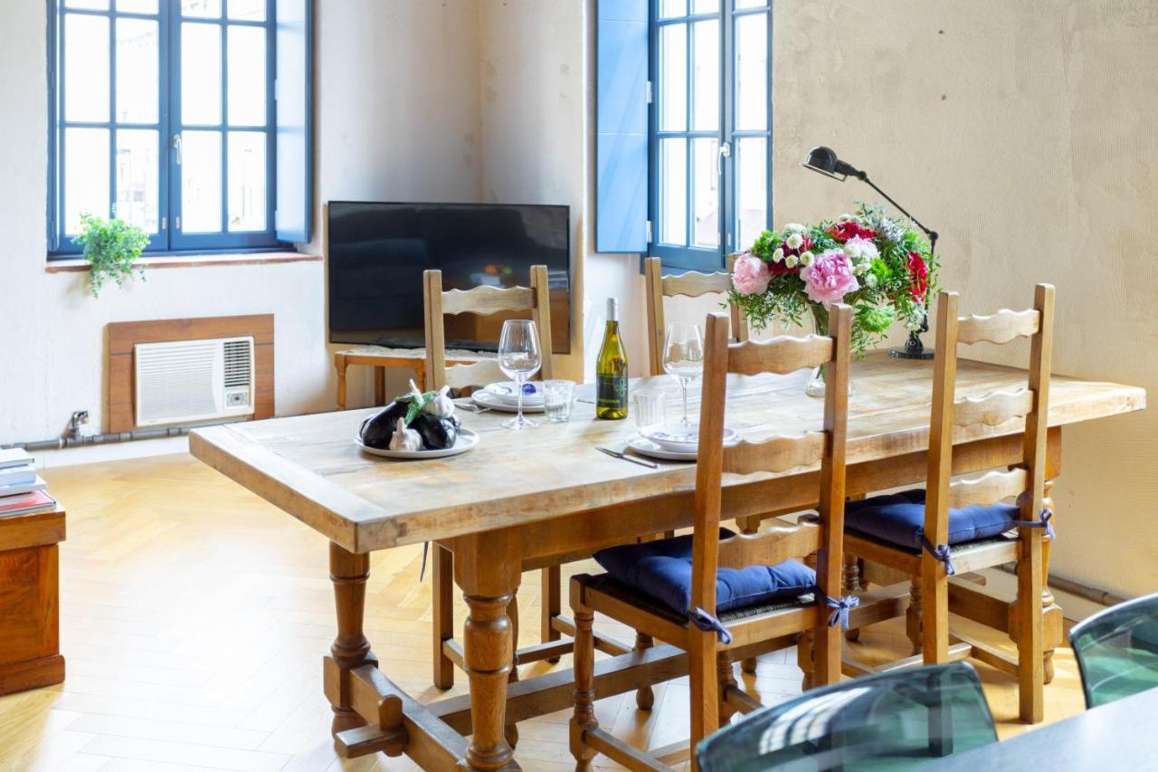 Sunny Stylish Spacious Loft In Old-port Apartment Marseille
