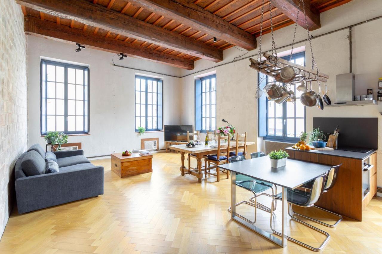 Sunny Stylish Spacious Loft In Old-port Apartment Marseille