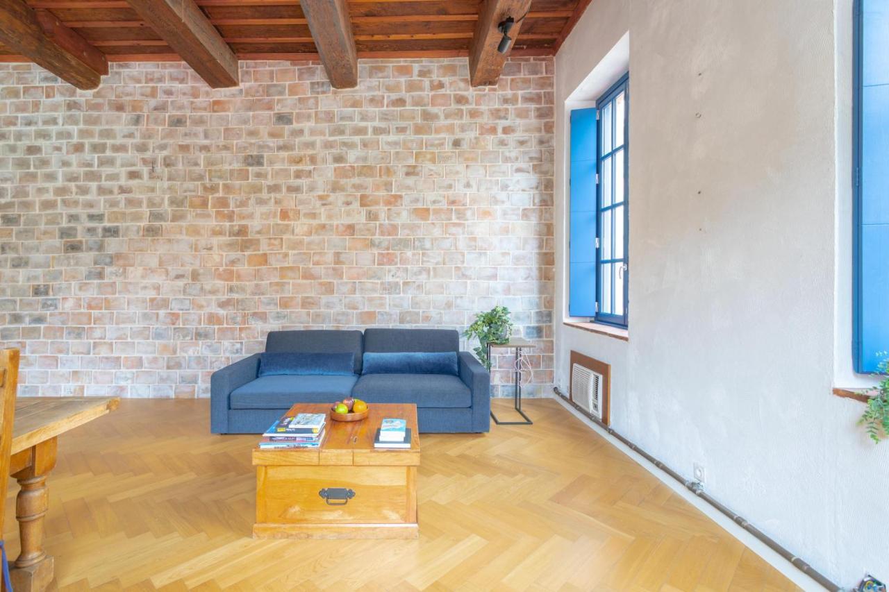 Sunny Stylish Spacious Loft In Old-port Apartment *