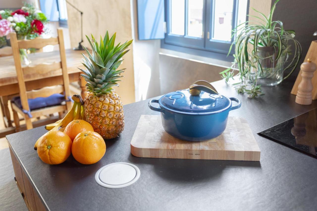 Apartment Sunny Stylish Spacious Loft In Old-port *