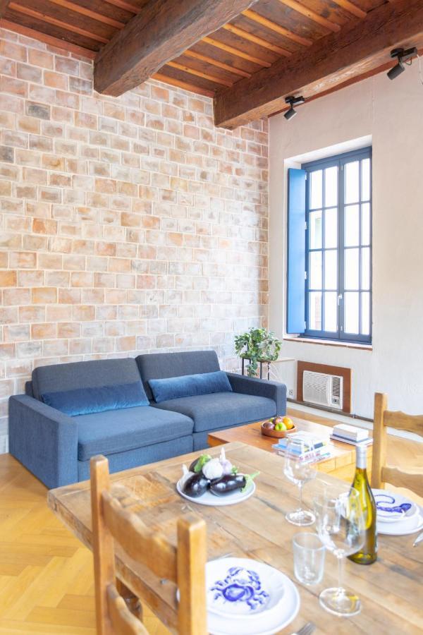 Apartment Sunny Stylish Spacious Loft In Old-port